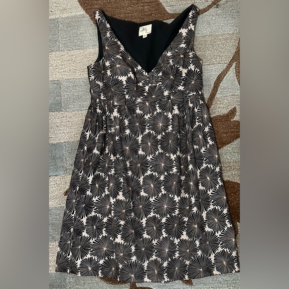 Milly of New York Sleeveless V-neck Silk Blend A-line Dress Black Floral on Tan - Picture 2 of 7